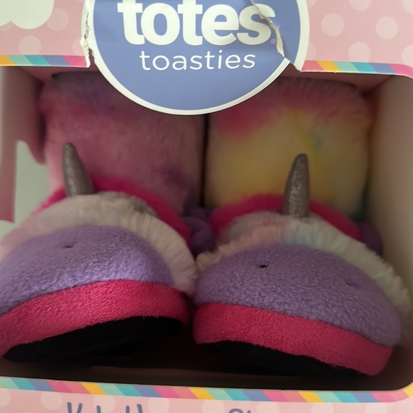 Totes Toasties Kids unicorn slippers am 11-12 and MD 13-1 - Picture 6 of 8